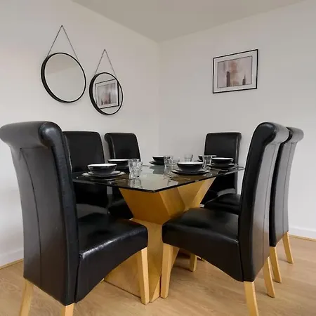 Highley'S Nest - Fully Furnished Gem, Free Private Parking, Sky Tv & Netflix Villa Coventry Exterior photo