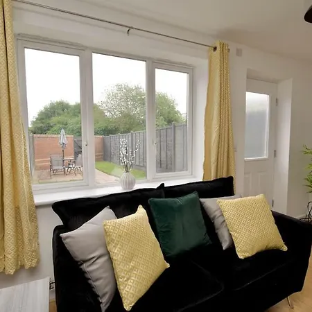 Highley'S Nest - Fully Furnished Gem, Free Private Parking, Sky Tv & Netflix Villa Coventry Exterior photo