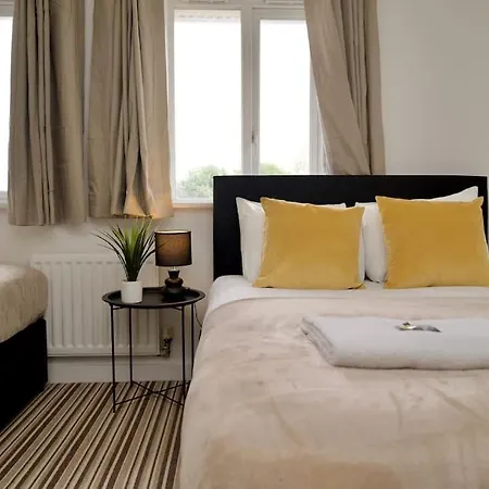 Highley'S Nest - Fully Furnished Gem, Free Private Parking, Sky Tv & Netflix Villa Coventry Exterior photo