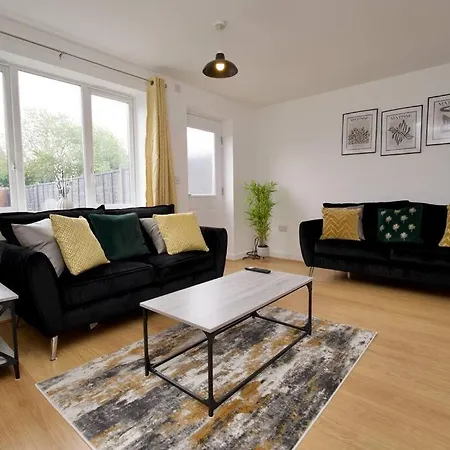 Highley'S Nest - Fully Furnished Gem, Free Private Parking, Sky Tv & Netflix Villa Coventry Exterior photo