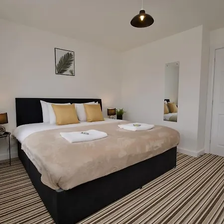 Highley'S Nest - Fully Furnished Gem, Free Private Parking, Sky Tv & Netflix Villa Coventry Exterior photo