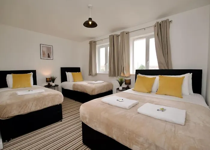 Highley\'S Nest - Fully Furnished Gem, Free Private Parking, Sky Tv & Netflix